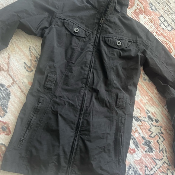 North Face Raincoat - Picture 2 of 7